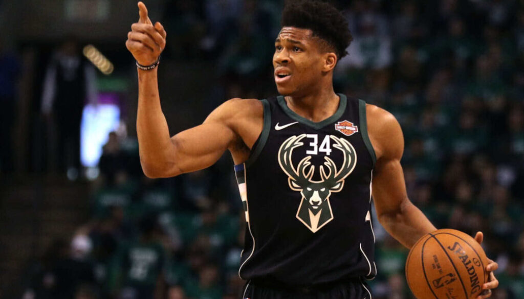giannis-antetokounmpo giannis-antetokounmpo